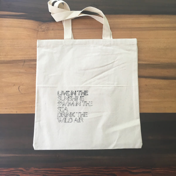 Beachy words & Quotes on Everyday Tote